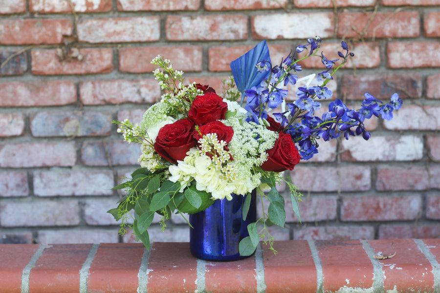 A Patriotic Bouquet Premium
