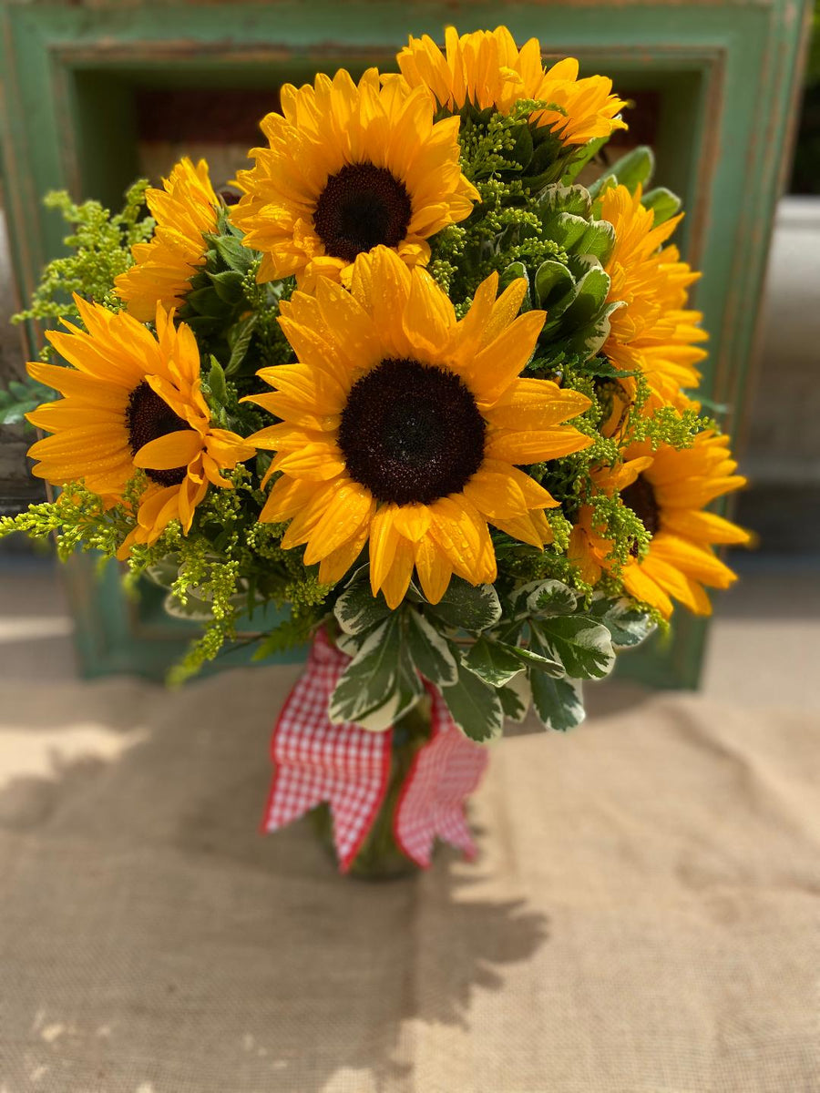 Rancho Cucamonga Flowers Florist Arrangement with sunflowers.